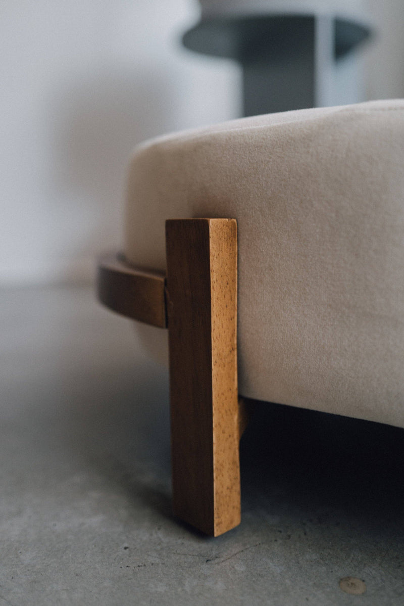 The Belle - Premium Modern Pet Bed by WHISKERHAUS